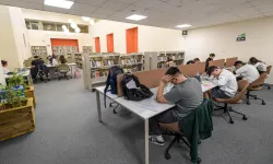 Hasan Ali Yücel Kütüphanesi İzmirlilerin yeni uğrak noktası oldu