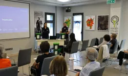 İzmir'de Efes Tarlası Yaşam Köyü'nde bokaşi kompost eğitimi