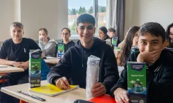 Yıldırım'da plastiğe fren: 31 okula arıtma, 32 bin öğrenciye matara