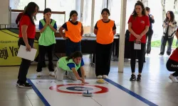 Antalya Büyükşehir'den kız çocuklarına spor desteği
