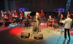 Balıkesir'de Dünya Caz Günü senfonik konserle taçlandı