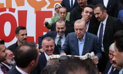 Cumhurbaşkanı Erdoğan Kocaelispor Müzesi için forma imzaladı