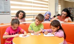 'Hayatımın İlk Kütüphanesi Annem' anne ve çocukların gönüllerine dokundu