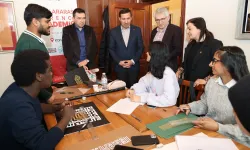 Konya Karatay'da 48 ülkeden öğrenciler sanatla buluştu
