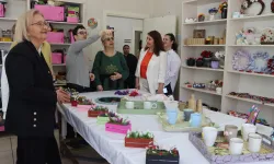 Maltepe'de Üreten Engelliler Merkezi'nde yıl sonu sergisi