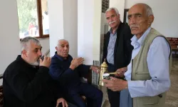 Mardinli Veysi Usta 64 yıldır acıyı tatlıyı mırra ile paylaşıyor