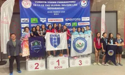 Çayırovalı yüzücüler, bölgeden 25 madalya ile döndü