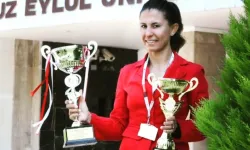 Doç. Dr. Esra Kürkcü Akgönül'den Uluslararası Bisiklet Antrenörlüğü Başarısı