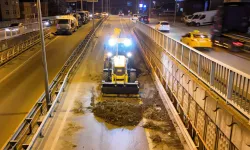 Kocaeli Gebze Eskihisar Alt Geçidi'nde Kapsamlı Bakım ve Temizlik Çalışması