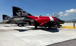Türk Hava Kuvvetleri'nin Efsanevi F-4E/2020 Uçakları Belçika'da Gövde Gösterisi Yaptı