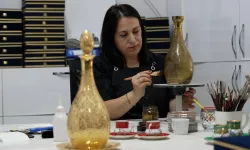 Bursa'da cam sanatı geleneksel motiflerle geleceğe taşınıyor