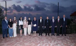 Zonguldak Valisi Hacıbektaşoğlu,1. sınıf emniyet müdürlüğüne terfi eden müdürlerle bir araya geldi