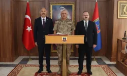 Arpaçay Kaymakamı ve Belediye Başkanından hayırlı olsun ziyareti