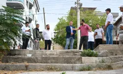 Bornova'da iki noktaya yeni merdiven