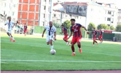 Düzcespor, Galataspor deplasmanından bir puanla döndü