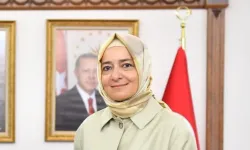 Fon iddialarına adı karışmıştı... Betül Sayan Kaya görevlerinden affını istedi