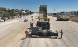 Şehir hastanesi önündeki yol Şanlıurfa Büyükşehir'le genişliyor