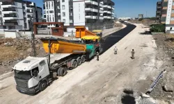 Siverek'te Ramazan Baran Bulvarı sıcak asfaltla yenilendi