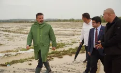 Arsuz'da sağanak ve dolu sonrası ekipler sahada