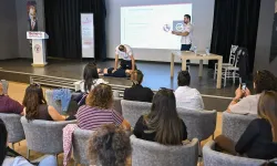 Bornova'da çocuklara yönelik ilk yardım eğitimi