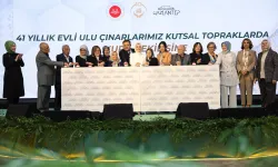 Gaziantep'te 41 yıllık evli çiftler için Umre kurası çekildi