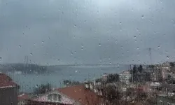 İstanbul için fırtına ve sağanak alarmı! Valilik uyardı