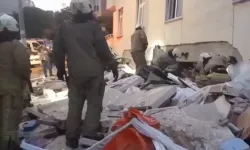İstanbul Valiliği: Maltepe'de 3'ü çocuk 8 kişi sağ kurtarıldı... Arama çalışmaları sürüyor
