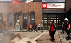 Kars'ta engelli bireylere yangın eğitimi