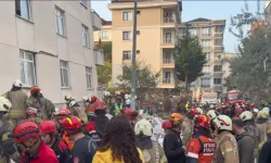 Maltepe'de çöken binadan 10 kişi kurtarıldı, 1 ölü