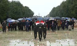 TEMAD'dan 17 Ekim Dünya Astsubaylar Günü dolayısıyla Anıtkabir'e ziyaret