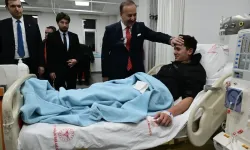 Vali Erin Kızılay gönüllülerine hastanede ziyaret