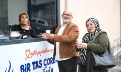 Yeşilyurt Belediyesi'nden hasta ve yakınlarına sıcak çorba ikramı