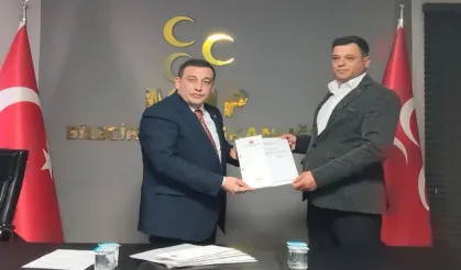 Bilecik'te yoğun iş temposu dolayısıyla istifa eden MHP'li ilçe başkanı yeniden aynı göreve getirildi!