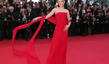 Cannes kırmızı halısında bir İpsalalı... Sümeyye Aydoğan ışıltısıyla büyüledi