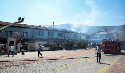 Bursa Kayhan'daki iş yeri yangınına itfaiyeden hızlı müdahale