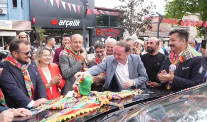 Bursa'da Orhan Gazi ile Nilüfer Hatun'un Düğünü Temsili Olarak Canlandırıldı