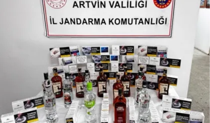 Artvin'de Jandarma 10 Kaçakçıyı Yakaladı, Ürünler Ele Geçirildi