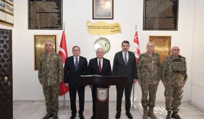 Bakan Yaşar Güler Kars'ta incelemelerde bulundu