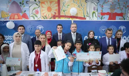 Ankara'da İşitme Engelli 100 Öğrenci Sağlık Elçisi Oldu
