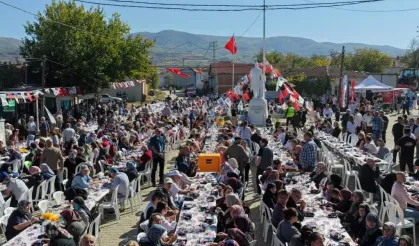 Mübadil torunları aynı sofrada buluştu