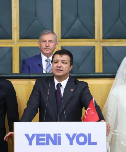 TBMM'de SP'li Arıkan'dan dikkat çeken sunum! Kürsüye cansız mankenlerle çıktı