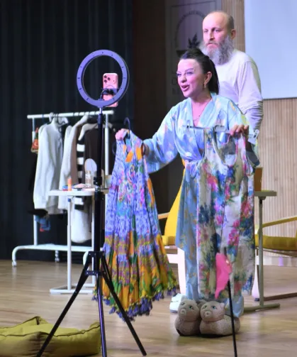 Bursa'da 'Osmangazi'de Tiyatro Zamanı' coşkulu başladı