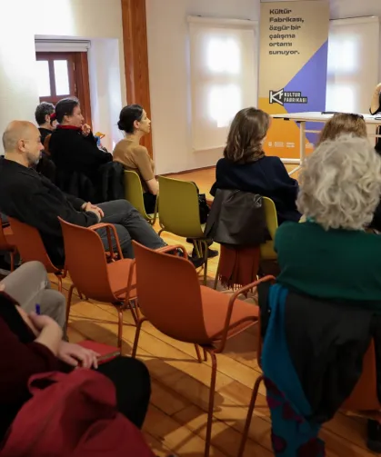 Bursa'da sanat ve düşüncenin ışığında sevgi konuşuldu