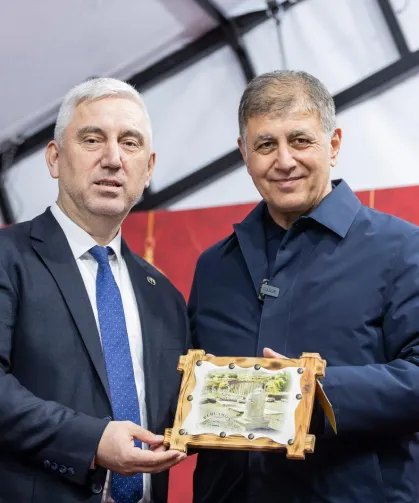 Bergama'nın sofrasında doktor başkanlar buluştu