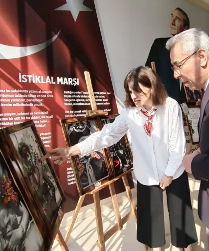 Bursa Gemlik'te 'İlmek İlmek Cumhuriyet Kadınları' sergisi