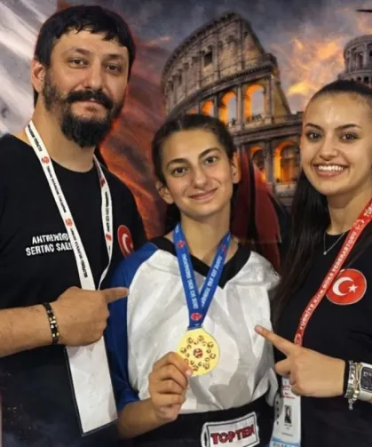 Bursalı genç kick boksçu Esila Esma Sağır Türkiye'yi temsil edecek