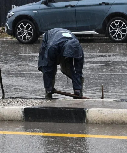 Manisa sağanak yağışa karşı seferber