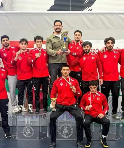 Sakarya'nın milli sporcularından Macaristan'da çifte madalya