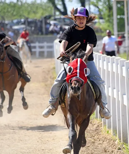 Bursa'nın Fethi'nin 700'üncü yılında 'Rahvan At Yarışları' heyecanı... 78 at birinciliğe koştu