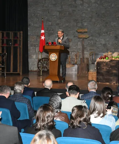 Hüseyin Kazaz Kültür Merkezi Muhacirlik oyunu ile açıldı